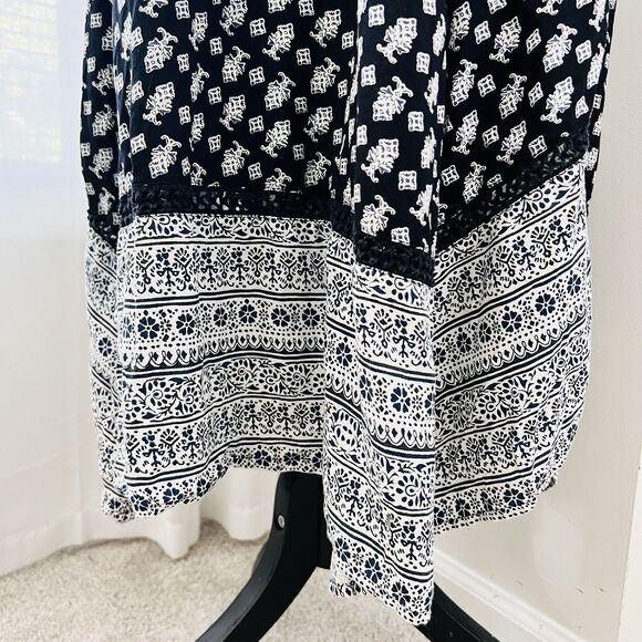 American Eagle Outfitters Black & Gray Floral Boho Sun Dress - Size Small - Picture 4 of 8